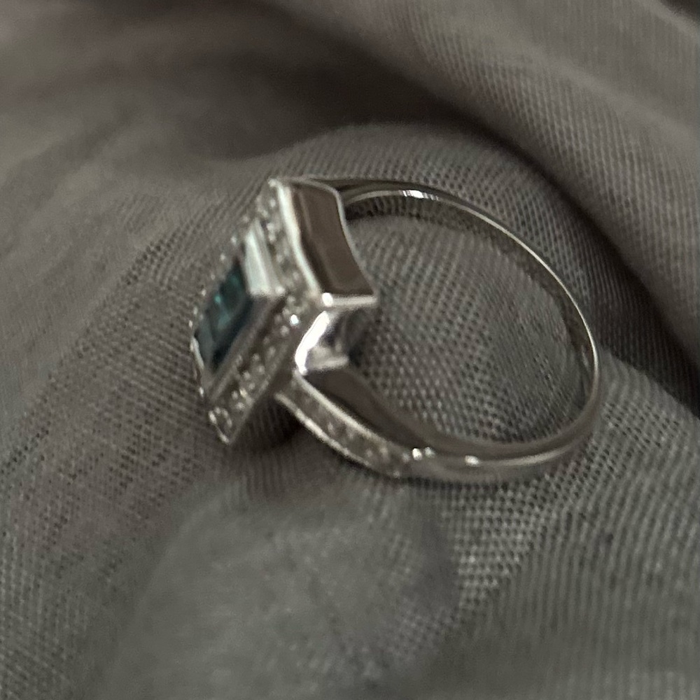 Topaz ring - Picture 3 of 7